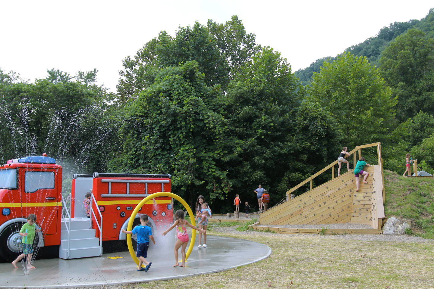 96-WVU-BeHealthy-SplashPad-7-21-23